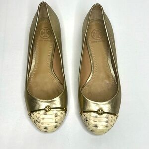 Tory Burch Gold Toe Cap Flats‎